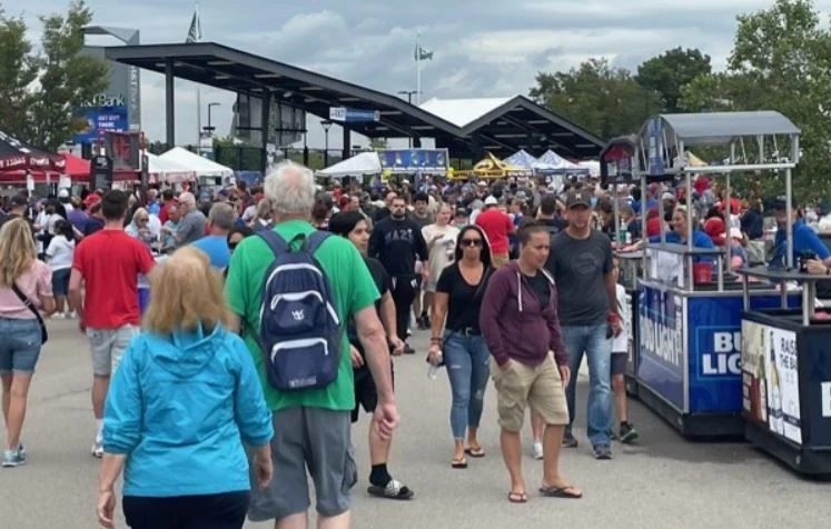 Veterans Get in FREE to National Buffalo Wing Festival this Weekend