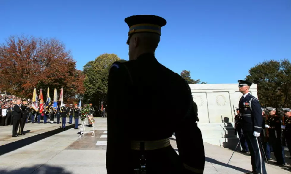 Not Even Hurricane Sandy Affects Guard Duty at Tomb of Unknown Soldier