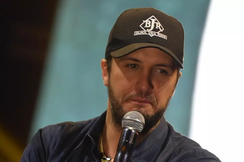 See Pictures Of Luke Bryan’s Stage Collapse!