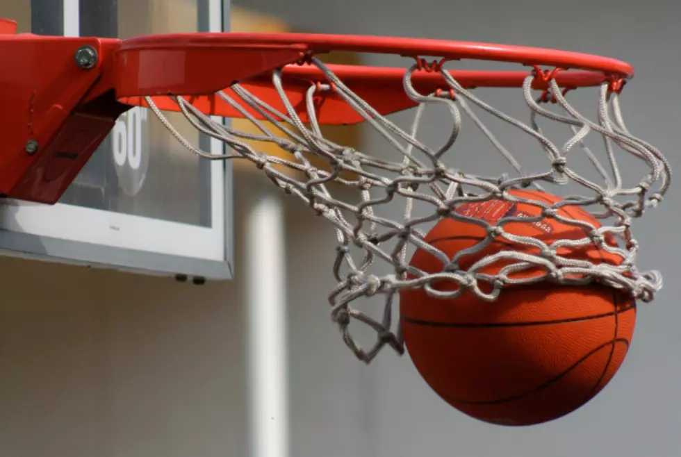 St. Bonaventure Loses Game After Fans Storm The Court