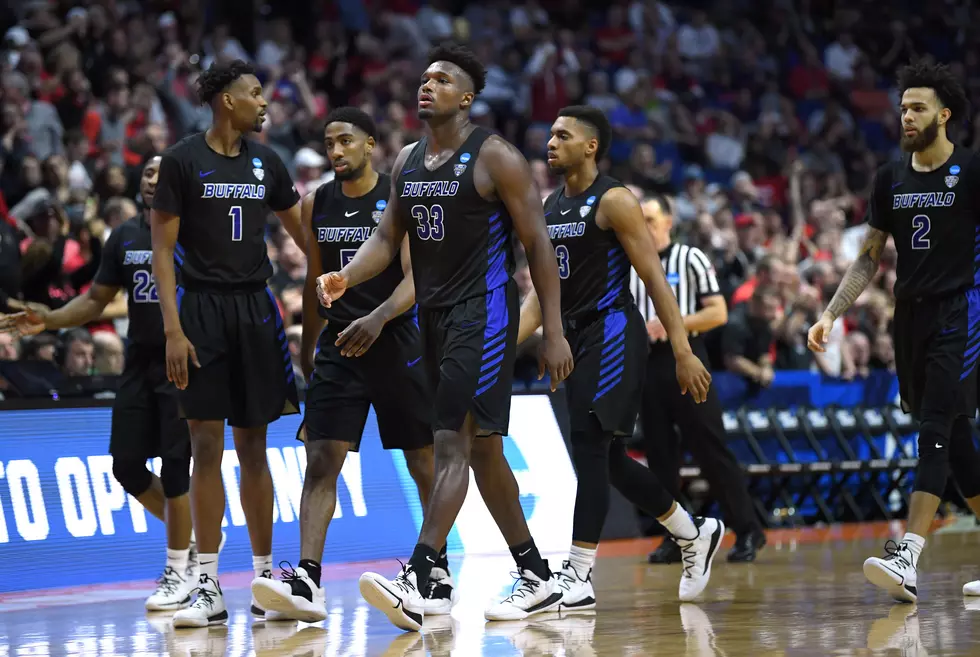 UB Bulls Men’s Basketball Finish Season Ranked In Top 25