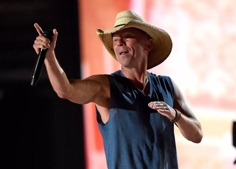 17 Years Ago: Kenny Chesney Hits #1 With “The Good Stuff”