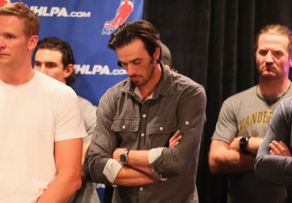 Ryan Miller Surprises Buffalo Sabres in Locker Room After Win