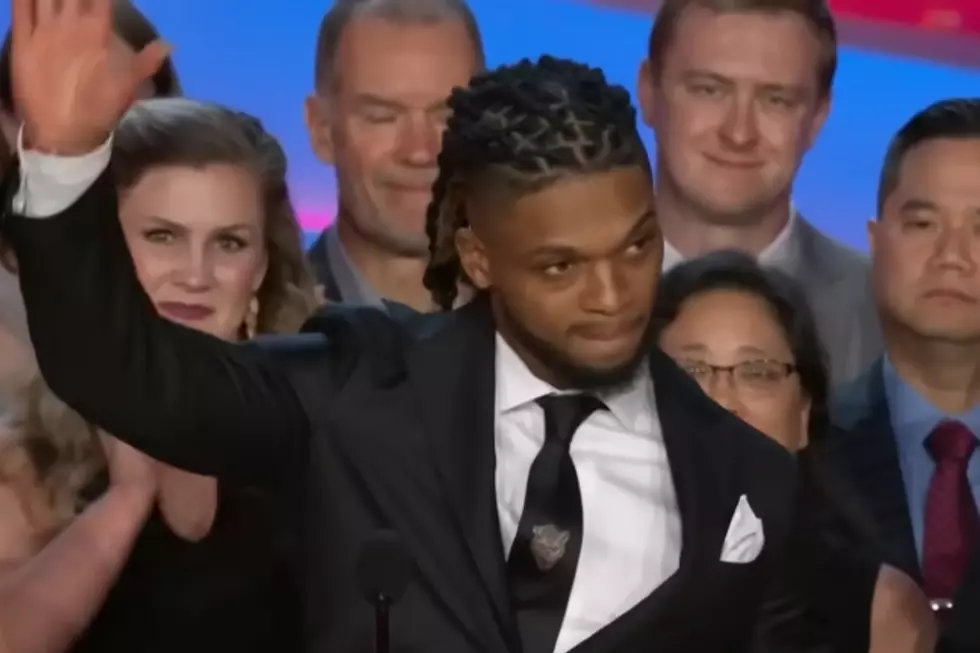 WATCH: Damar Hamlin Honors Medical Team Who Saved His Life