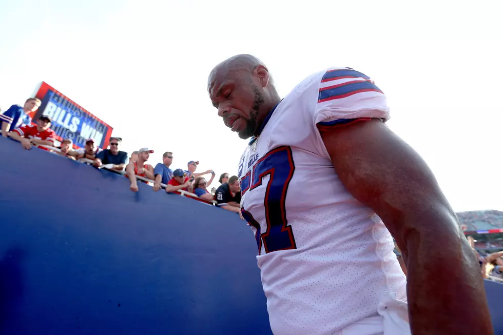 Former Buffalo Bill Earns Masters In Special Graduation Ceremony