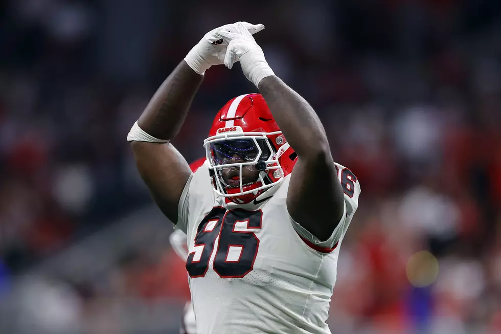 The Buffalo Bills Sign New Defensive Tackle Zion Logue