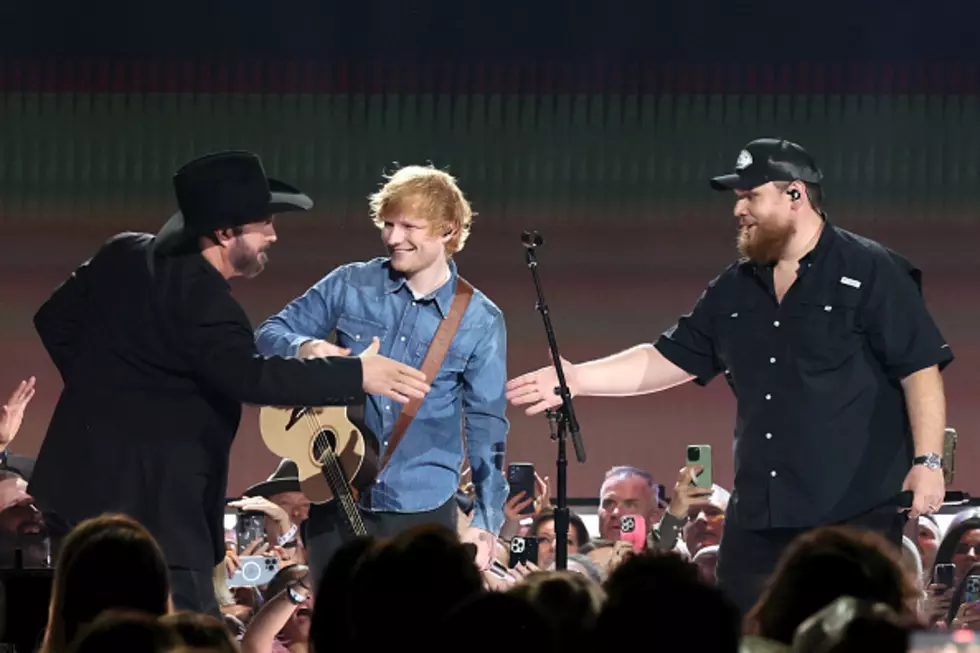 WATCH: Country Fans In Buffalo, New York Will LOVE This