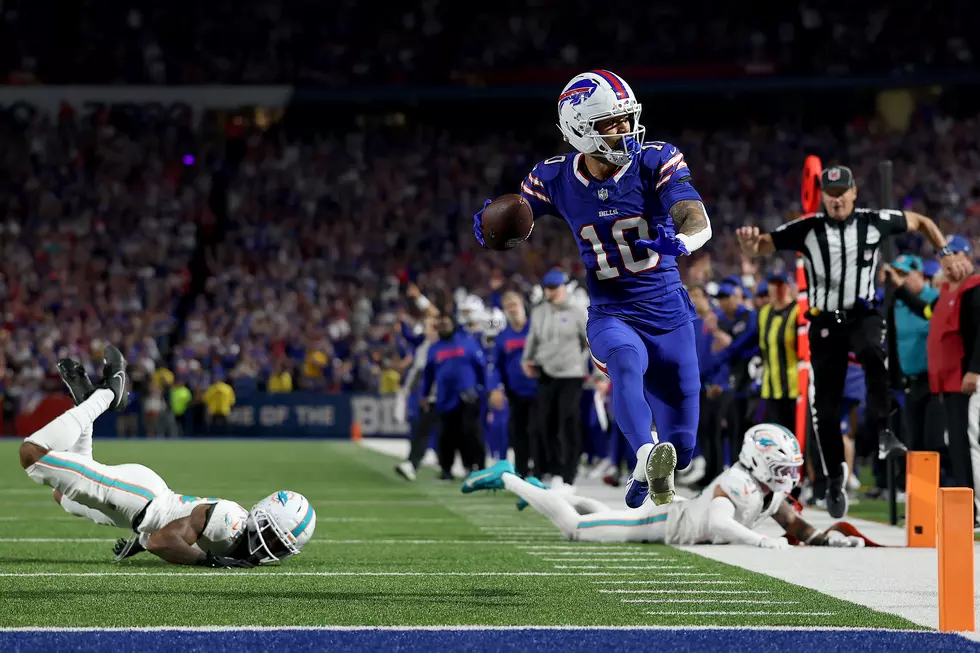 Fish Were Squished In Orchard Park As Buffalo Beats Miami, Winning 31-21