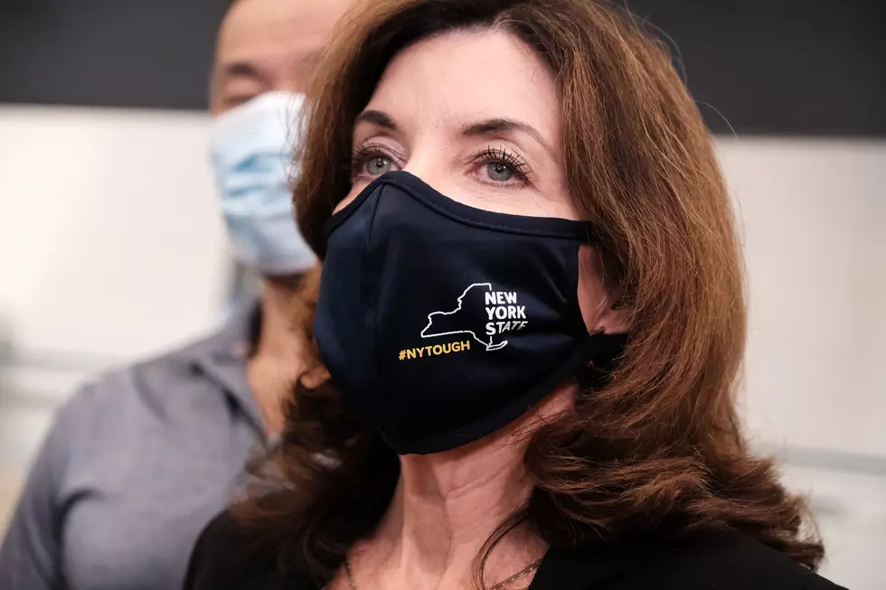 New York in ‘New Phase of COVID Pandemic’ as Omicron Worry Grows